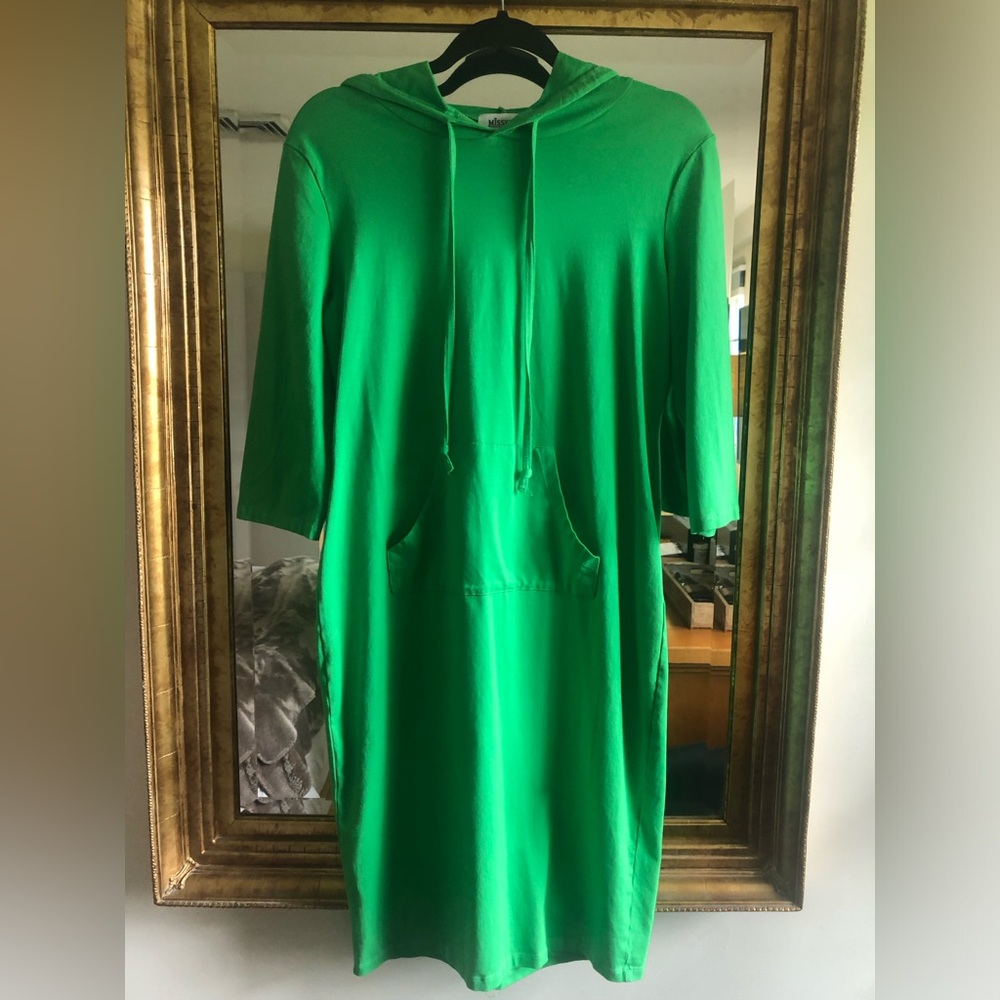 Vibrant Green Hooded Casual Dress
